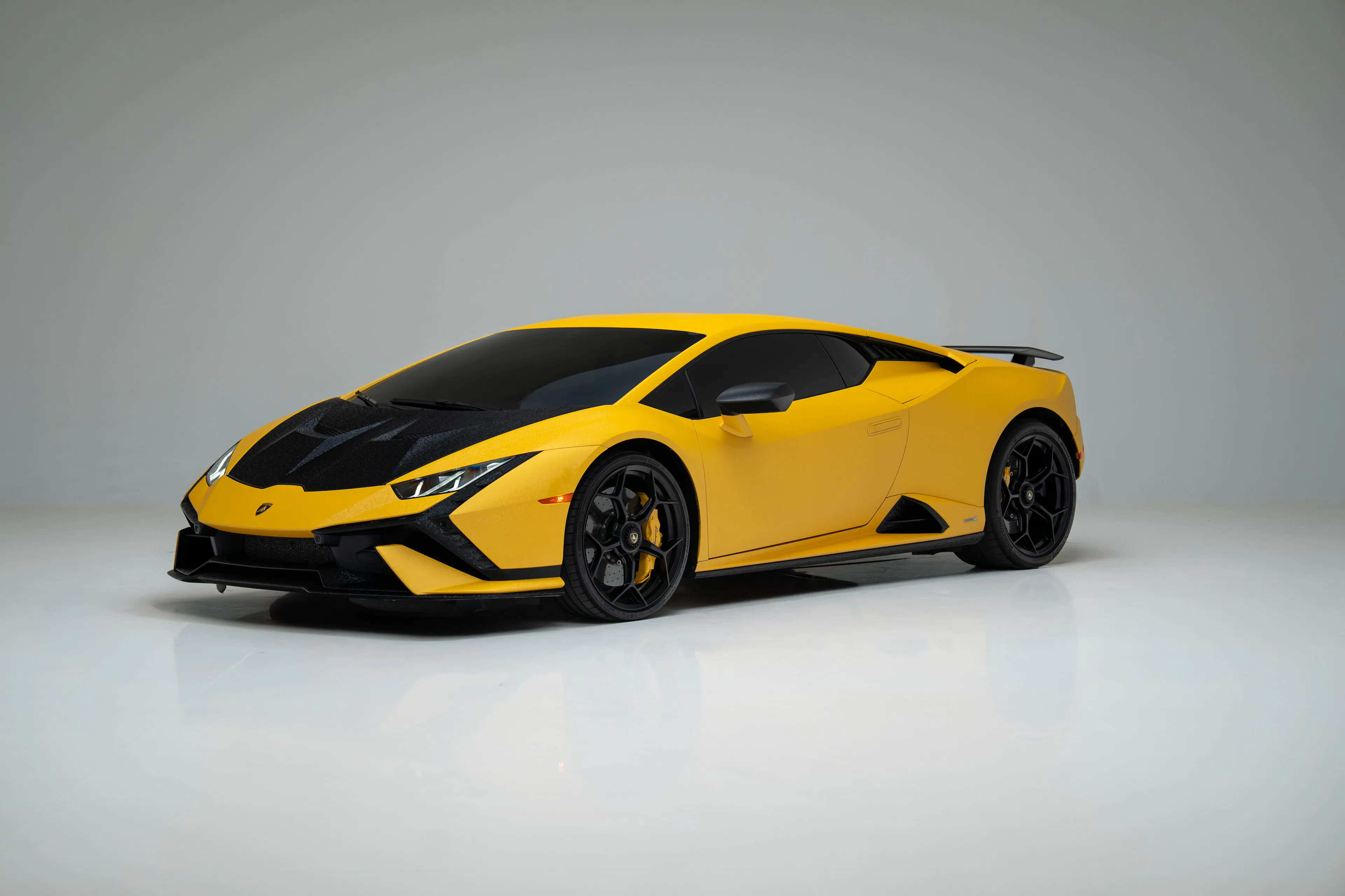 2023 Lamborghini Huracan VIN ZHWUG7ZF5PLA24407 | Hagerty Valuation